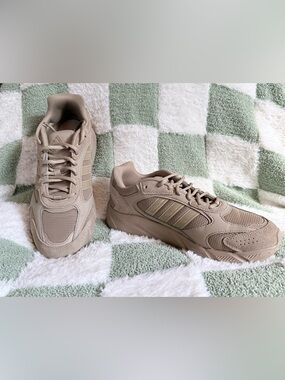 Adidas Response CL Beige Tan Chunky Dad Shoes Men’s Size 10 Trendy